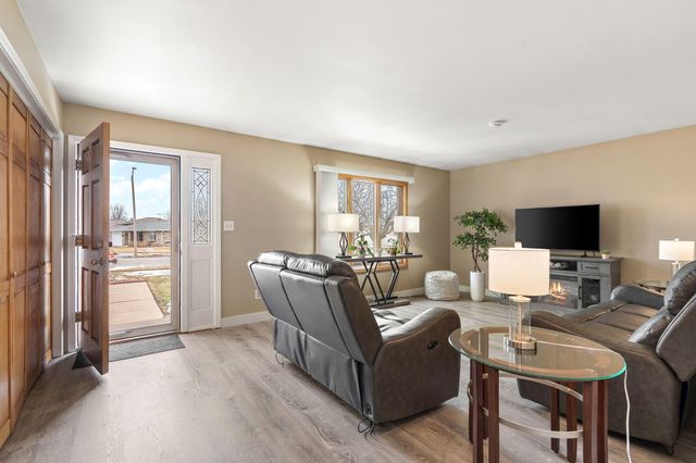 2164 Terrace Drive, Highland, IN 46322