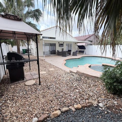 17419 SW 21st Ct, Miramar, FL 33029