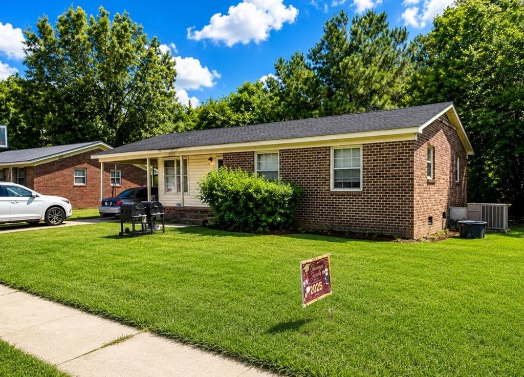 215 Huggins St, Marion, SC 29571 — photo 3
