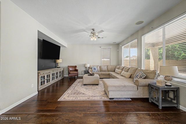 3094 E COTTON Lane, Gilbert, AZ 85234