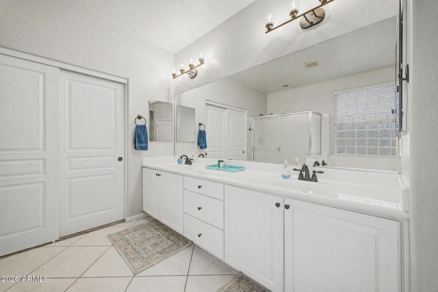 3094 E COTTON Lane, Gilbert, AZ 85234