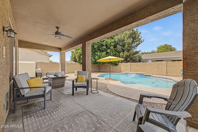 3094 E COTTON Lane, Gilbert, AZ 85234