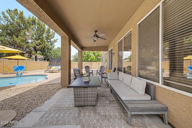 3094 E COTTON Lane, Gilbert, AZ 85234