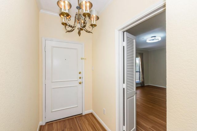 351 Lakeside Lane 305, Nassau Bay, TX 77058