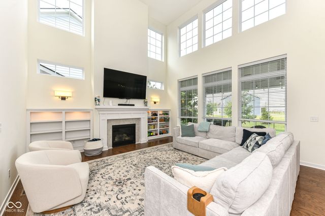 15679 Woodford Drive, Westfield, IN 46074