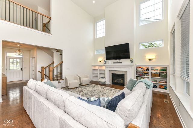 15679 Woodford Drive, Westfield, IN 46074