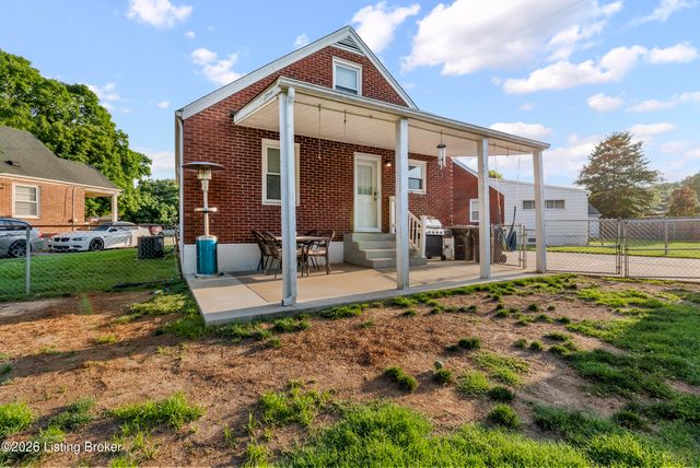 2909 Molter Ct, Louisville, KY 40217
