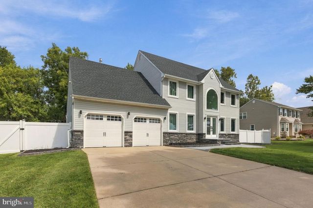 1405 SWAN LN, Mullica Hill, NJ 08062