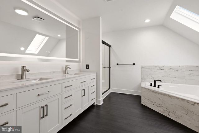 1405 SWAN LN, Mullica Hill, NJ 08062