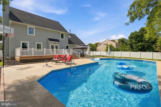 1405 SWAN LN, Mullica Hill, NJ 08062