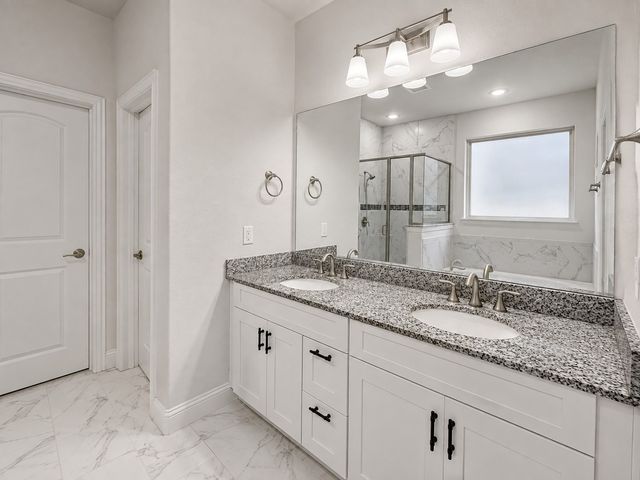 1701 Brookhaven Circle, Bedford, TX 76022