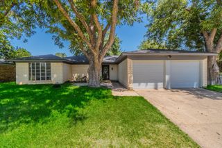 1701 Brookhaven Circle, Bedford, TX 76022