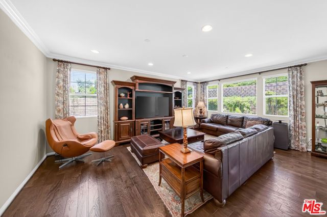 19860 Via Ott, Santa Clarita, CA 91321