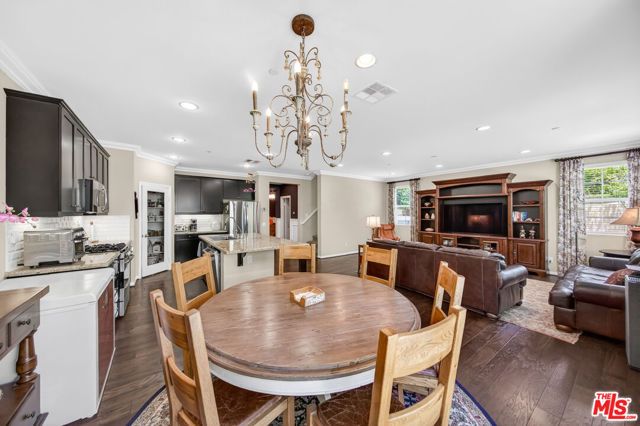 19860 Via Ott, Santa Clarita, CA 91321