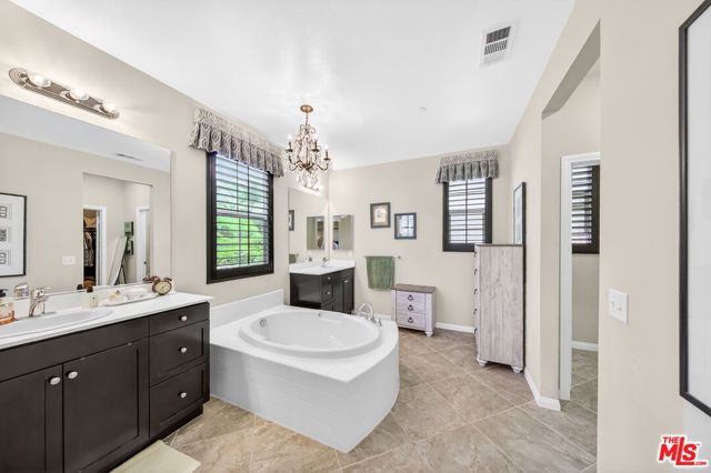 19860 Via Ott, Santa Clarita, CA 91321