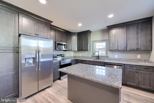 170 S 5TH ST, Columbia, PA 17512