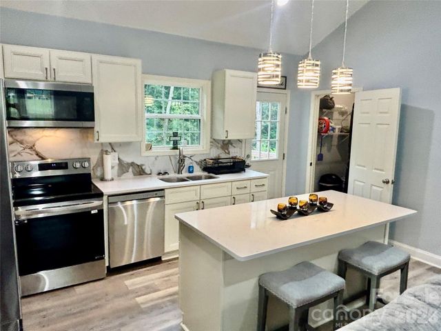 2613 Lynn Mountain Road, Vale, NC 28168