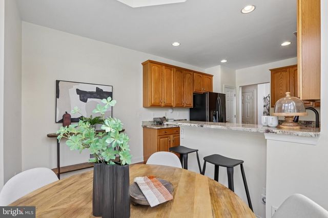 10 DICKENS DR, Lawrenceville, NJ 08648