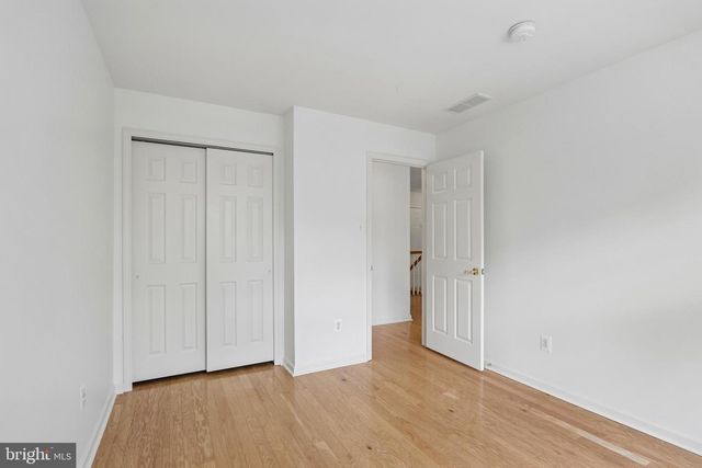 10 DICKENS DR, Lawrenceville, NJ 08648
