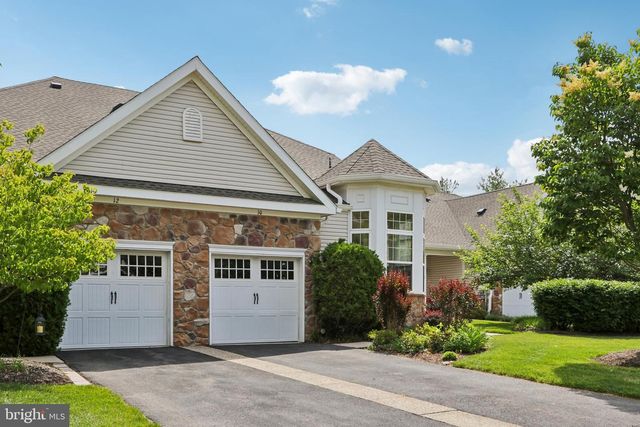 10 DICKENS DR, Lawrenceville, NJ 08648