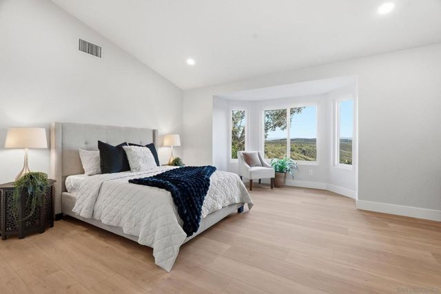 10747 Birch Bluff Ave, San Diego, CA 92131