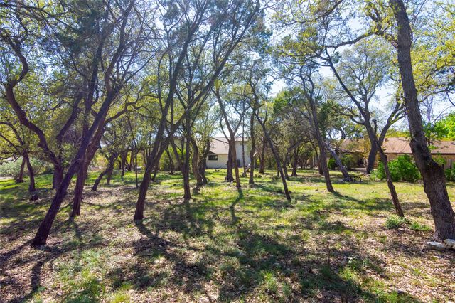 113 Spellbrook LN, Lakeway, TX 78734