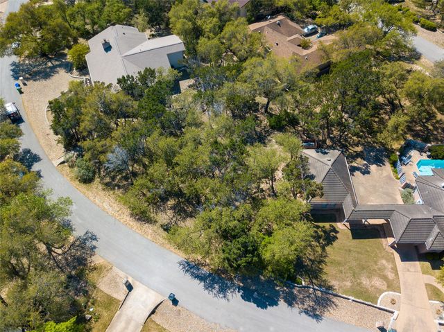 113 Spellbrook LN, Lakeway, TX 78734