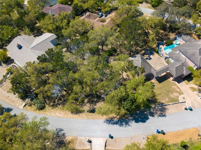 113 Spellbrook LN, Lakeway, TX 78734