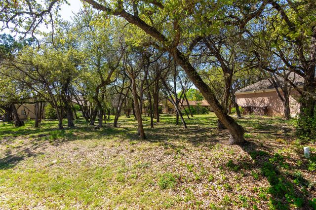 113 Spellbrook LN, Lakeway, TX 78734
