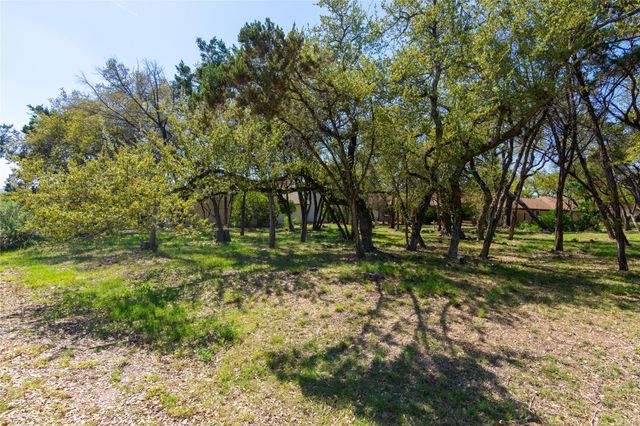 113 Spellbrook LN, Lakeway, TX 78734