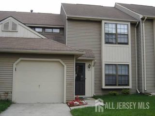 23 Heyward Court, East Brunswick, NJ 08816