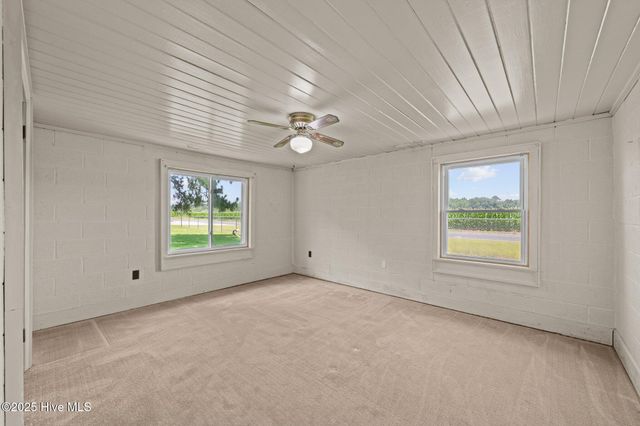 390 Richardson Road, Dover, NC 28526