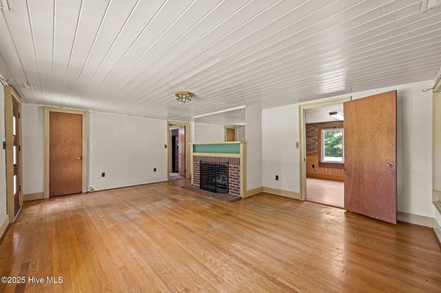 390 Richardson Road, Dover, NC 28526