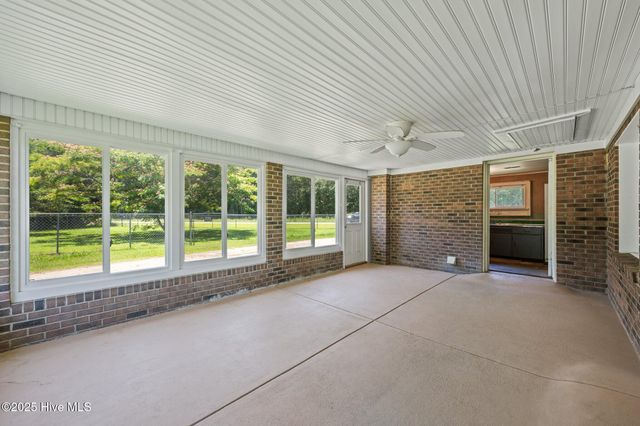 390 Richardson Road, Dover, NC 28526