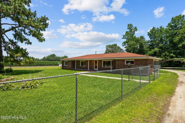 390 Richardson Road, Dover, NC 28526