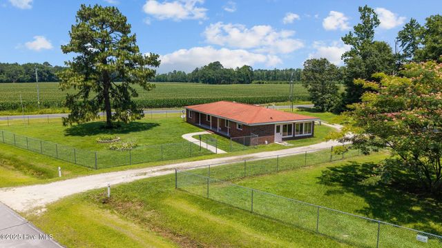 390 Richardson Road, Dover, NC 28526