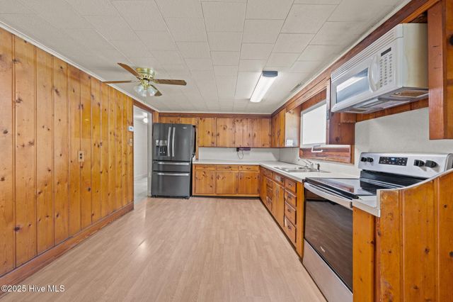 390 Richardson Road, Dover, NC 28526