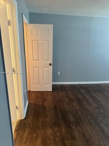 2551 NW 41st Ave 411, Lauderhill, FL 33313