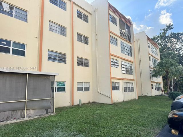 2551 NW 41st Ave 411, Lauderhill, FL 33313