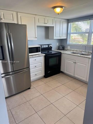 2551 NW 41st Ave 411, Lauderhill, FL 33313