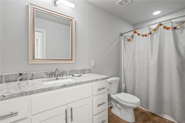 12321 Kenneth Price Road, Elm Springs, AR 72762