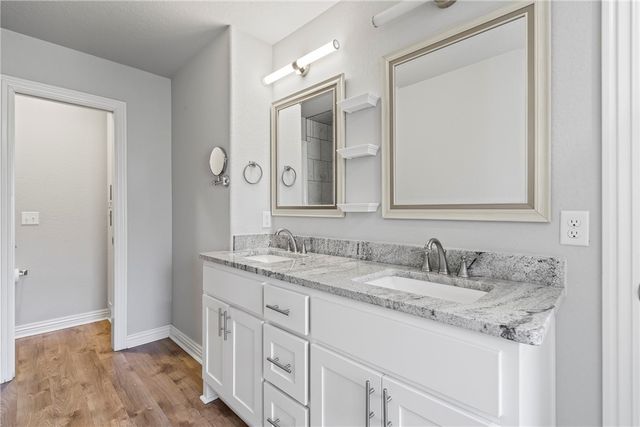 12321 Kenneth Price Road, Elm Springs, AR 72762