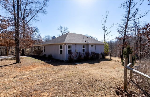 12321 Kenneth Price Road, Elm Springs, AR 72762