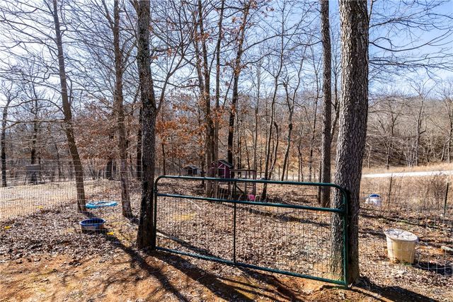 12321 Kenneth Price Road, Elm Springs, AR 72762