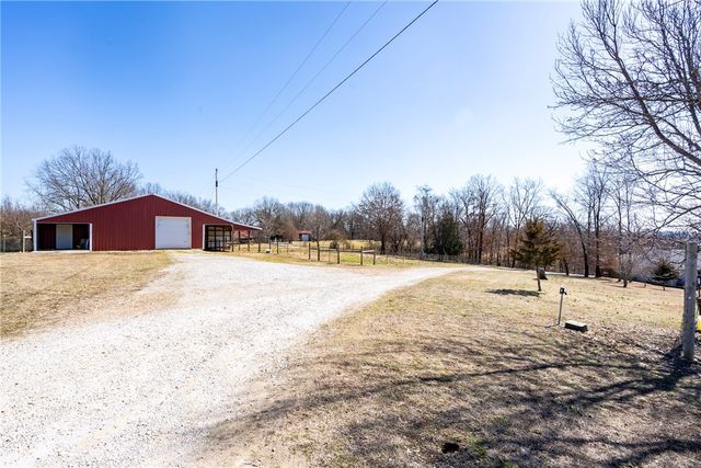 12321 Kenneth Price Road, Elm Springs, AR 72762