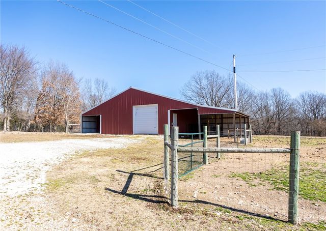 12321 Kenneth Price Road, Elm Springs, AR 72762