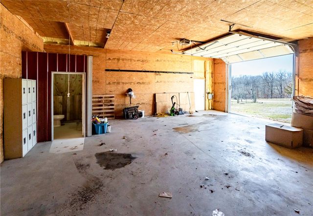 12321 Kenneth Price Road, Elm Springs, AR 72762