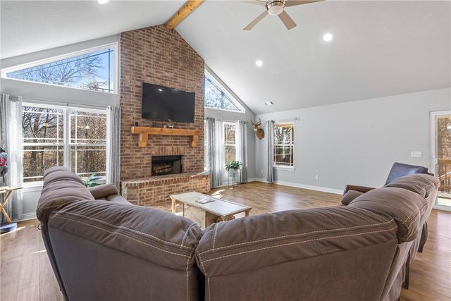 12321 Kenneth Price Road, Elm Springs, AR 72762