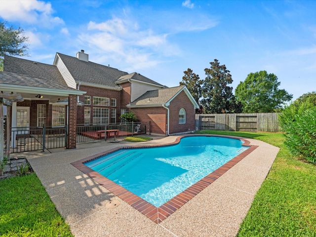 1502 Emerald Springs Court, Houston, TX 77094