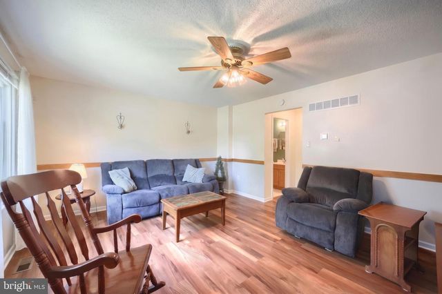 116 COVINGTON DR, Shrewsbury, PA 17361